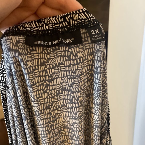 Briggs New York Skirt - Picture 2 of 2